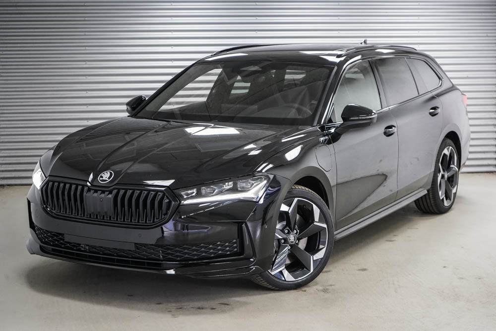 Foto vom Skoda Superb Kombi 1,5 TSI iV DSG Plug-in-Hybrid 