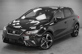 Seat Ibiza Midnight Black Front im Test